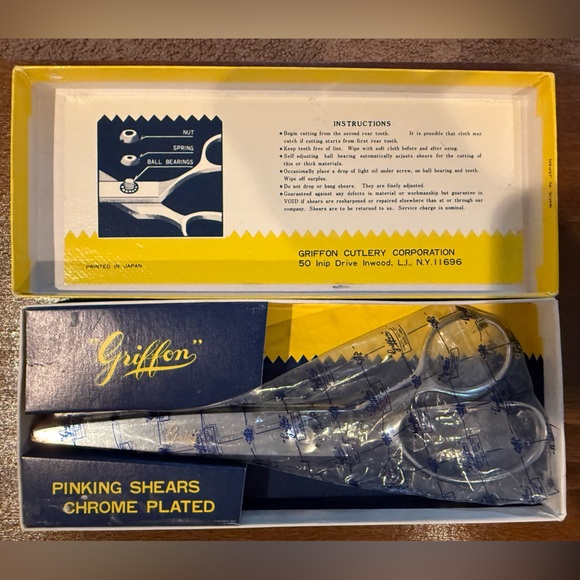 Vintage Sewing Scissors - Picture 1 of 7